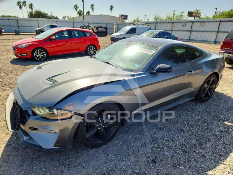 2022 Ford MUSTANG photo