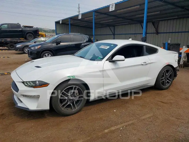 2022 Ford MUSTANG фото