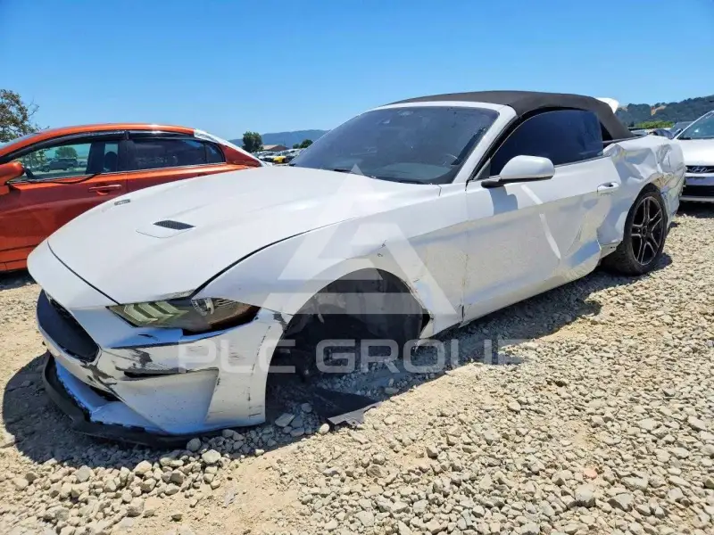 2022 Ford MUSTANG photo