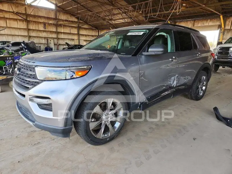 2022 Ford EXPLORER photo