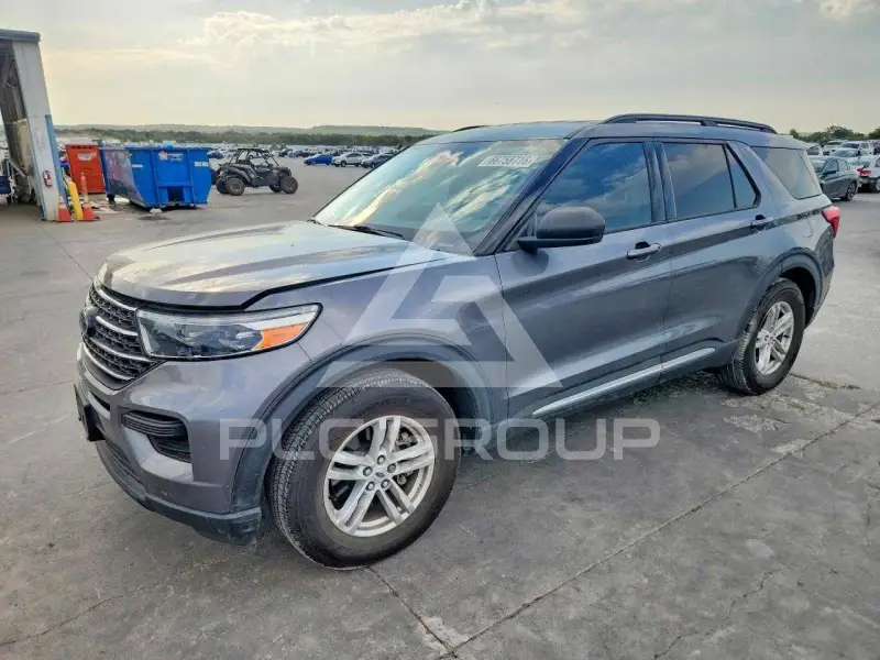 2022 Ford EXPLORER photo