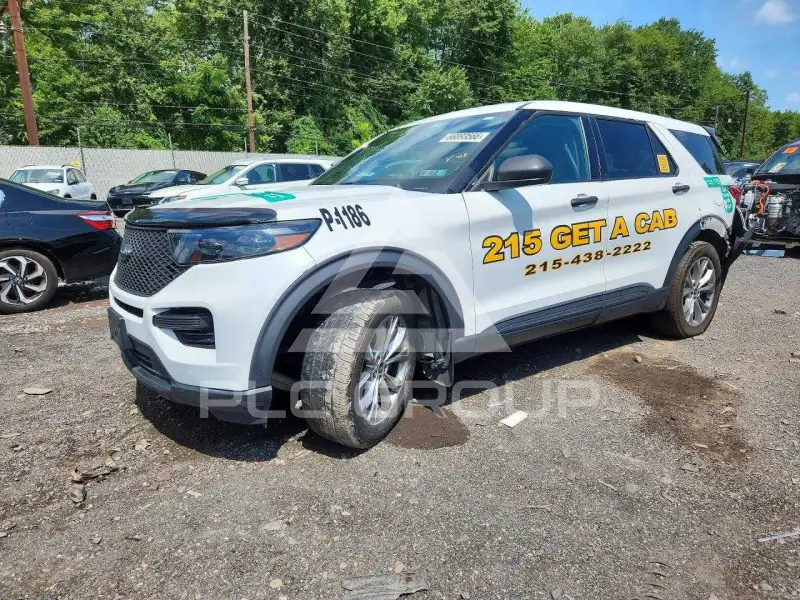 2022 Ford EXPLORER photo