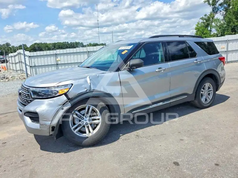 2022 Ford EXPLORER photo