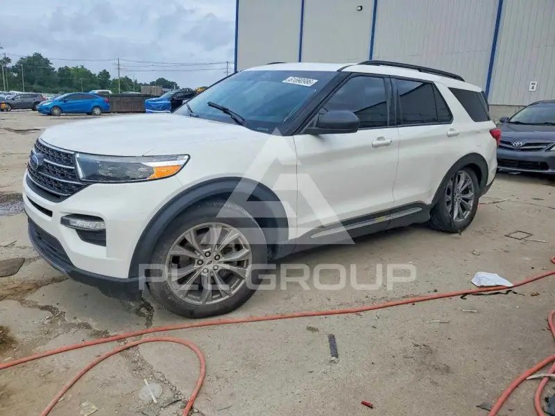 2022 Ford EXPLORER photo