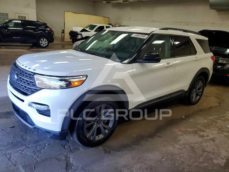2022 Ford EXPLORER photo
