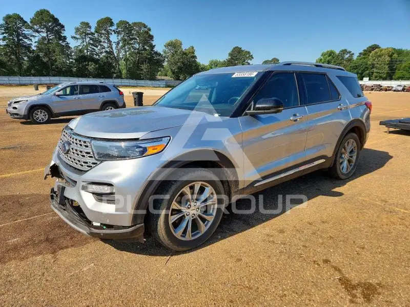 2022 Ford EXPLORER photo