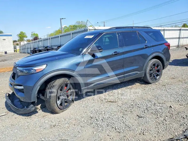 2022 Ford EXPLORER photo