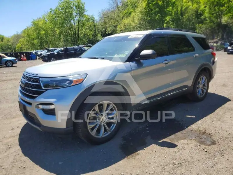 2022 Ford EXPLORER photo