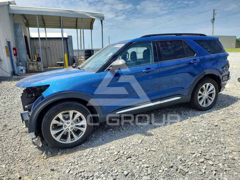2022 Ford EXPLORER photo