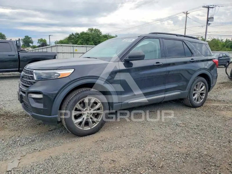 2022 Ford EXPLORER photo