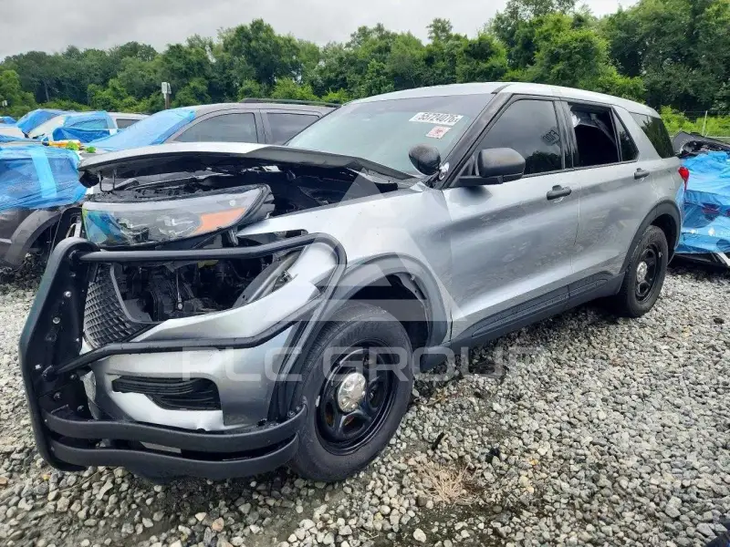 2022 Ford EXPLORER photo