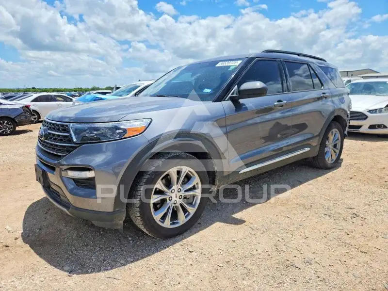 2022 Ford EXPLORER photo