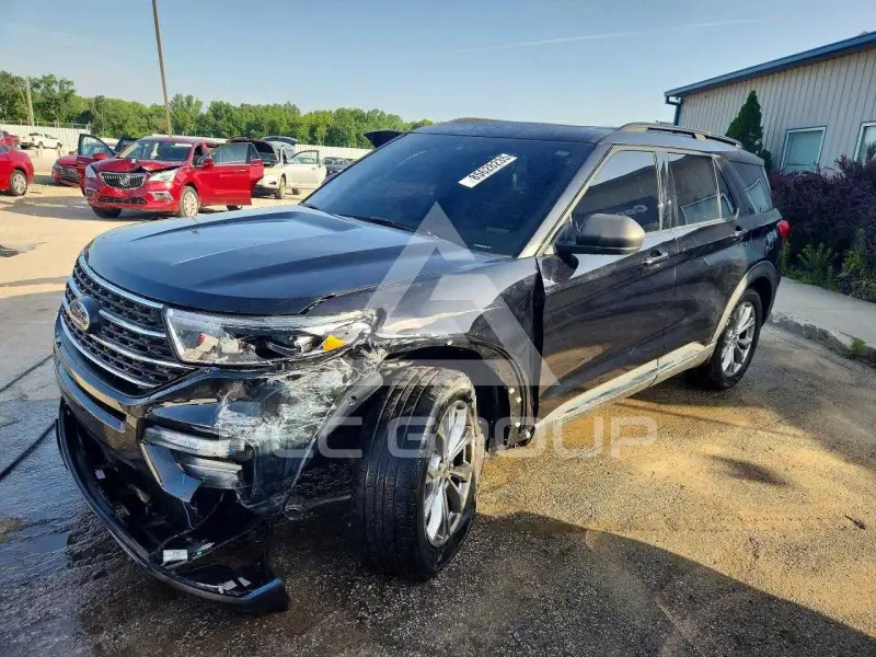 2022 Ford EXPLORER photo