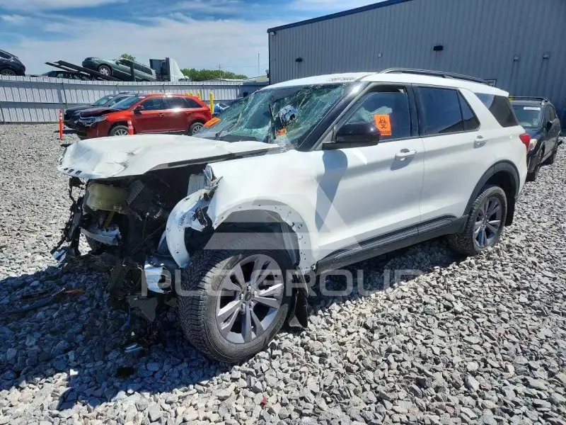 2022 Ford EXPLORER photo