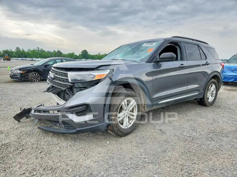 2022 Ford EXPLORER photo