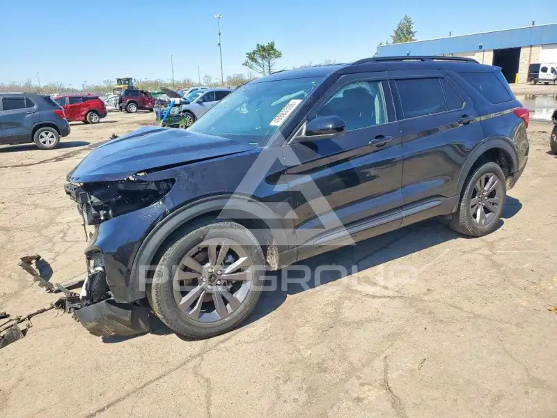 2022 Ford EXPLORER photo
