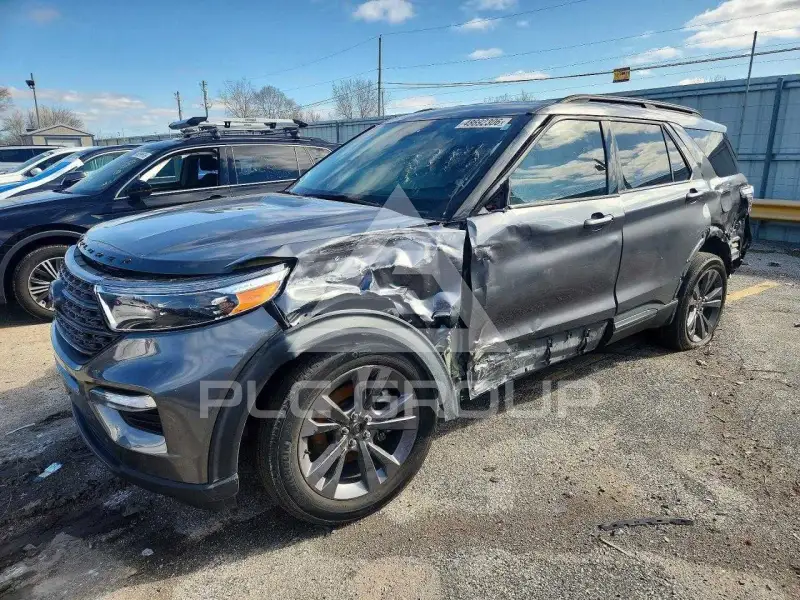 2022 Ford EXPLORER photo