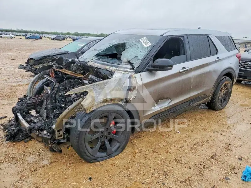 2022 Ford EXPLORER photo