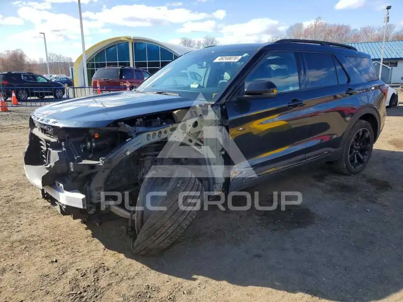 2022 Ford EXPLORER photo