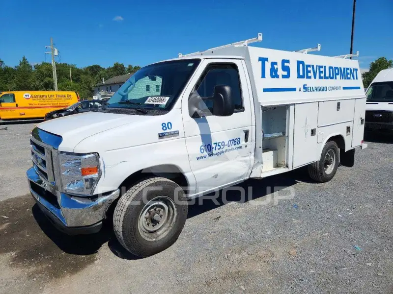 2022 Ford ECONOLINE фото