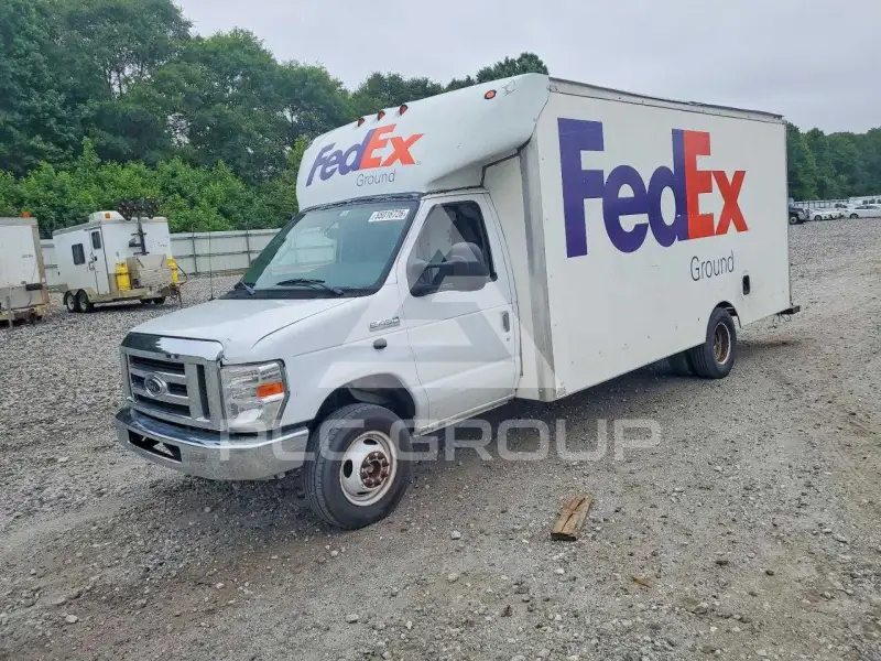 2022 Ford ECONOLINE фото