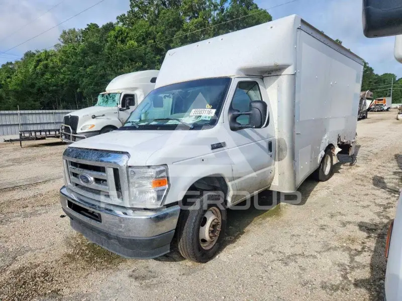 2022 Ford ECONOLINE photo