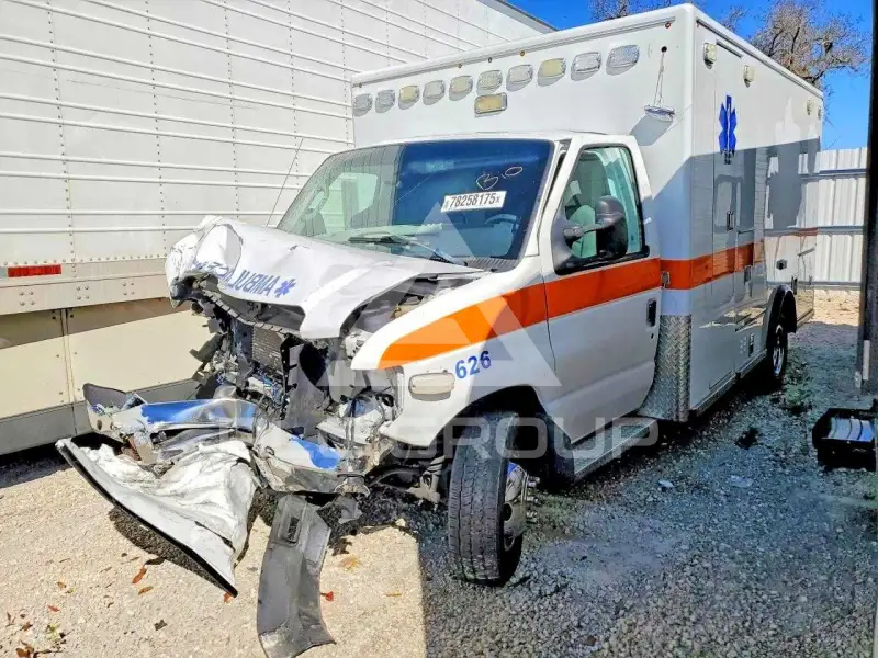 2022 Ford ECONOLINE photo