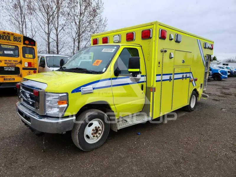 2022 Ford ECONOLINE photo