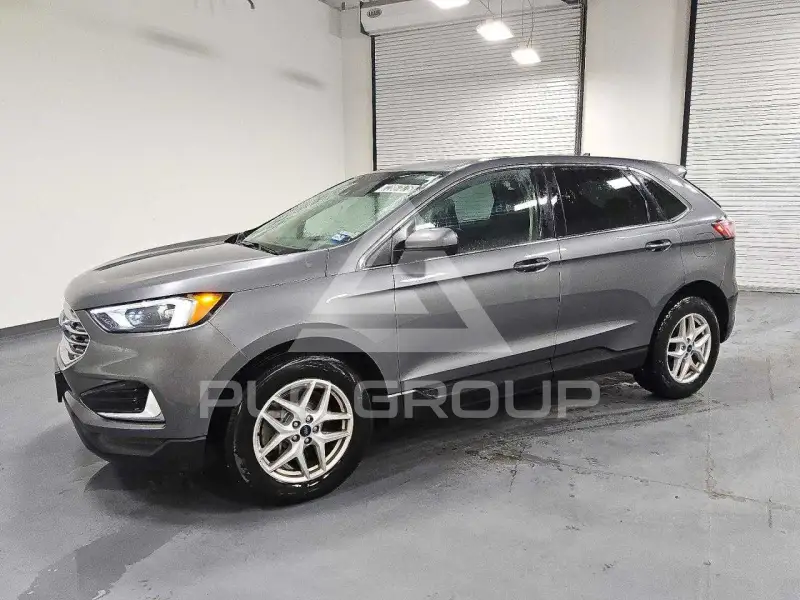 2022 Ford EDGE photo