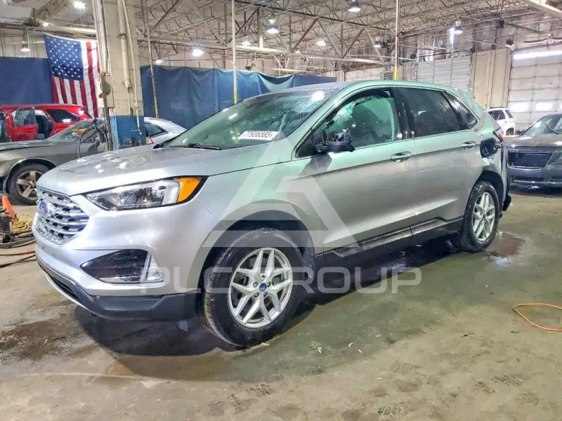 2022 Ford EDGE photo