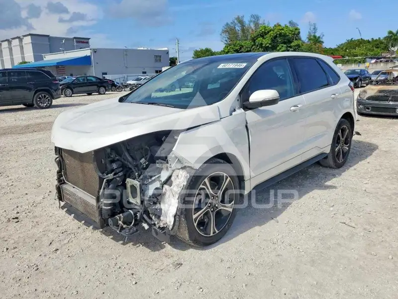 2022 Ford EDGE фото