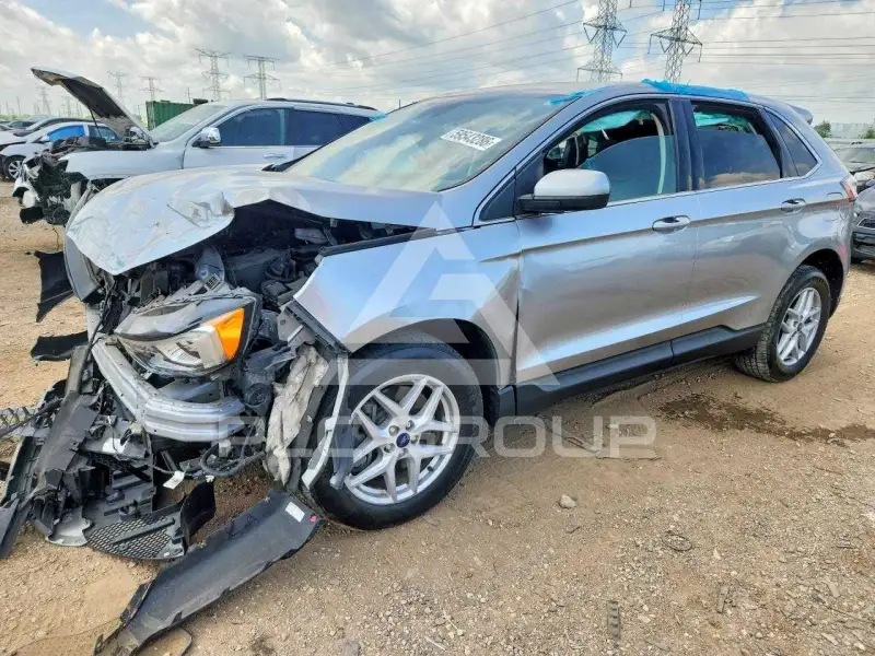 2022 Ford EDGE photo