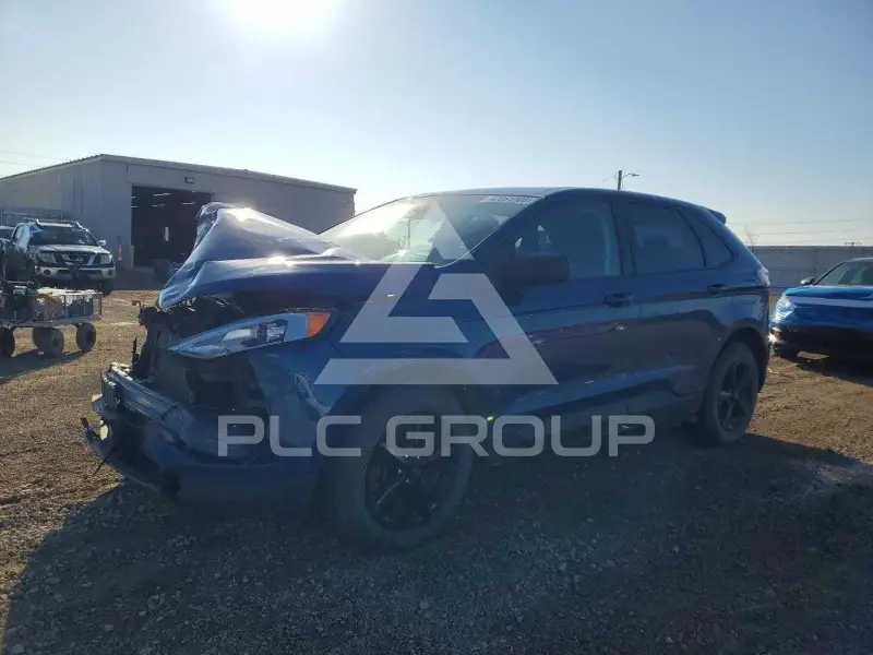 2022 Ford EDGE photo