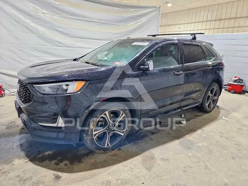 2022 Ford EDGE photo
