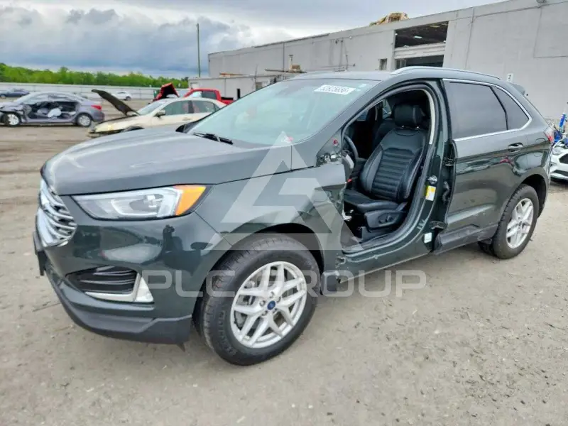 2022 Ford EDGE photo
