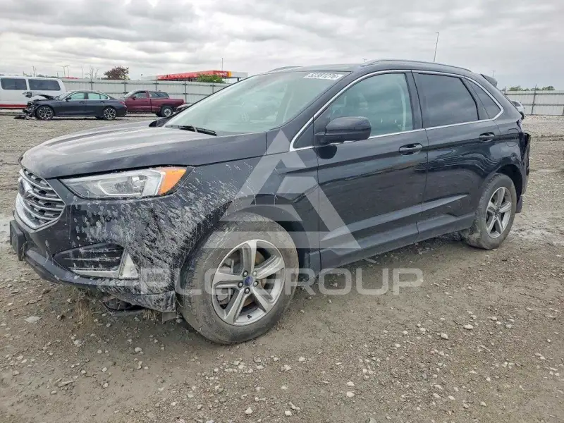 2022 Ford EDGE photo