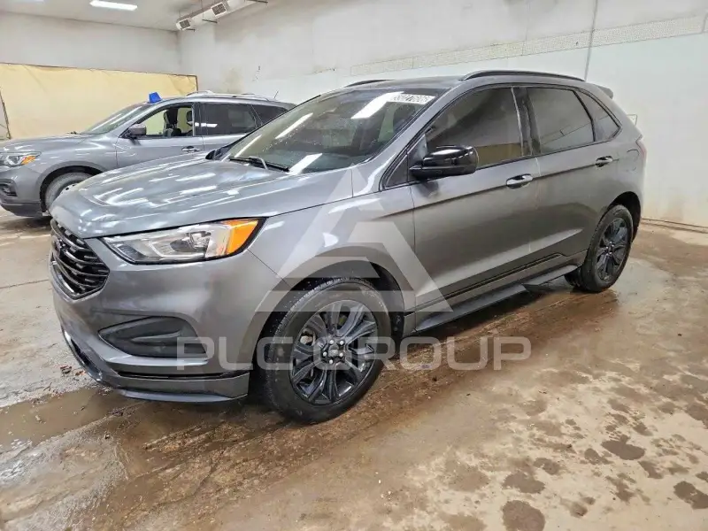 2022 Ford EDGE photo