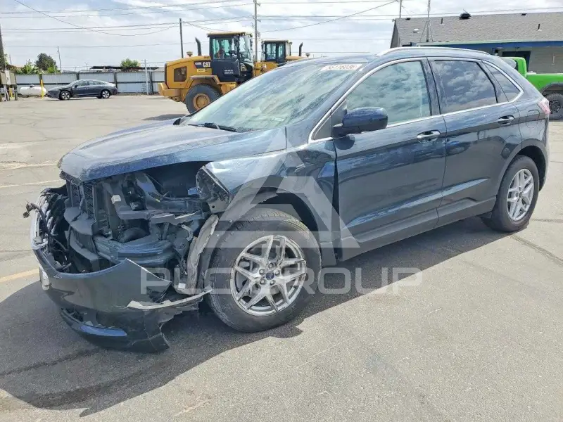 2022 Ford EDGE photo