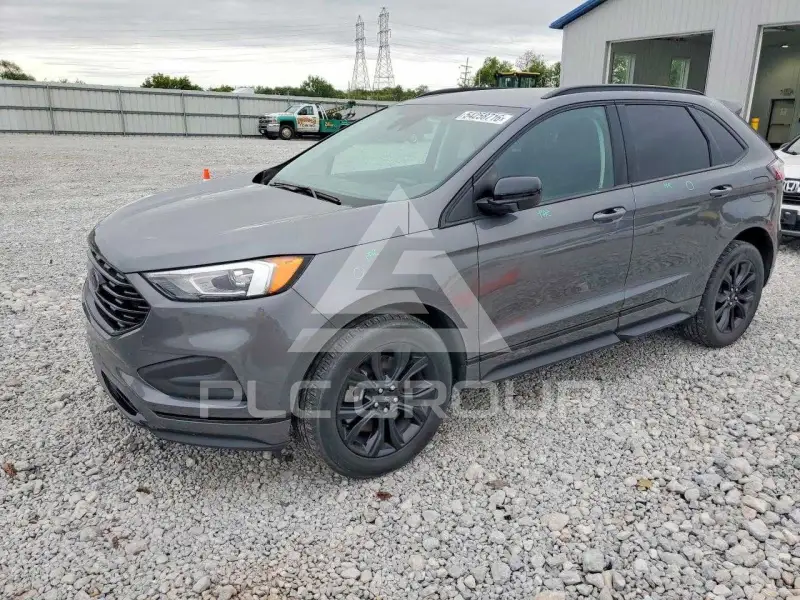 2022 Ford EDGE photo