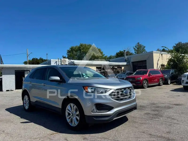 2022 Ford EDGE photo