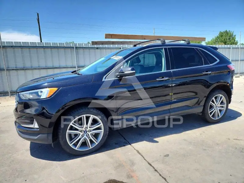 2022 Ford EDGE photo