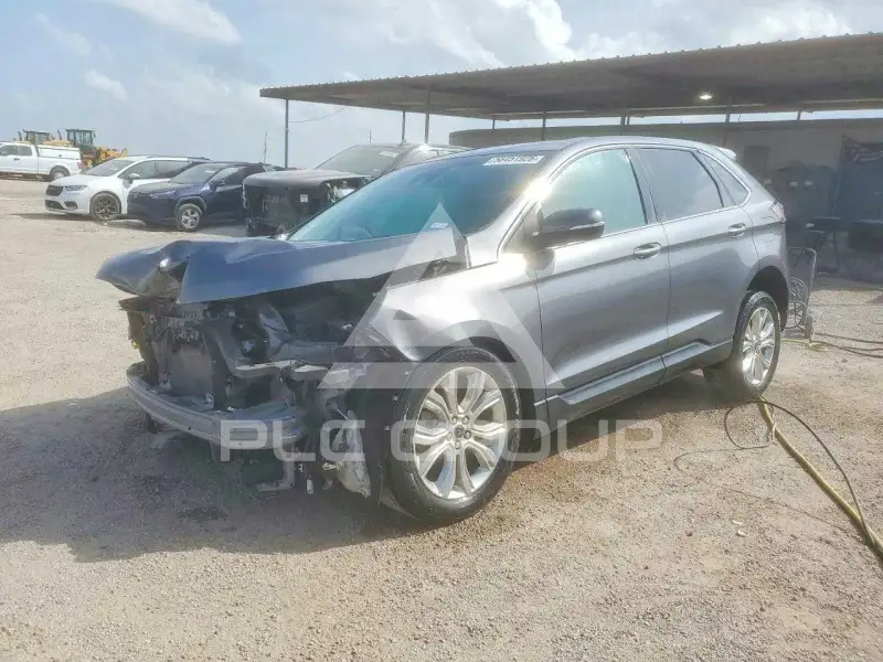 2022 Ford EDGE photo