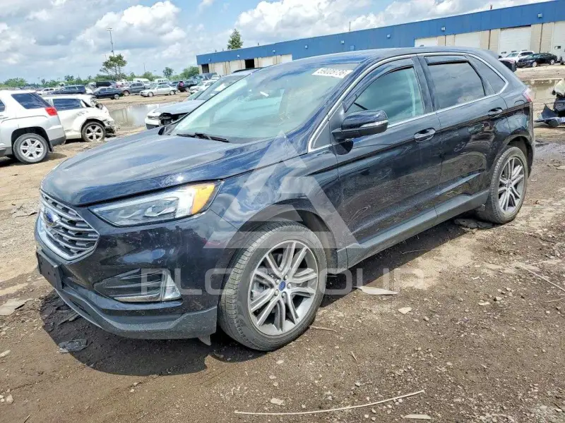 2022 Ford EDGE photo