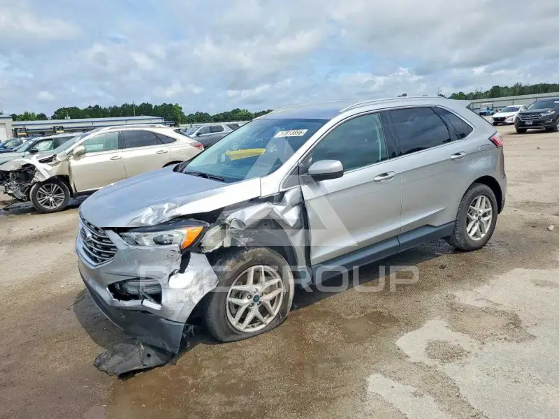 2022 Ford EDGE photo