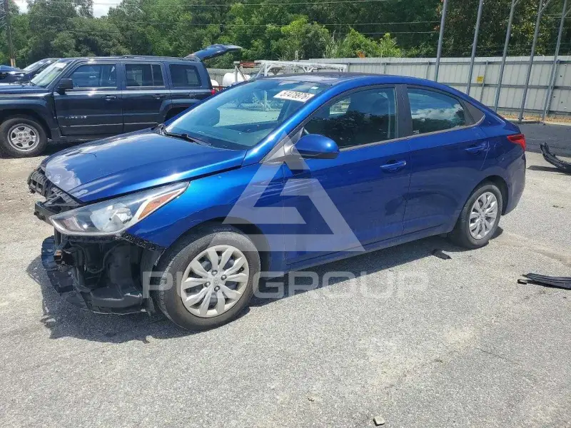 2022 Hyundai Accent photo