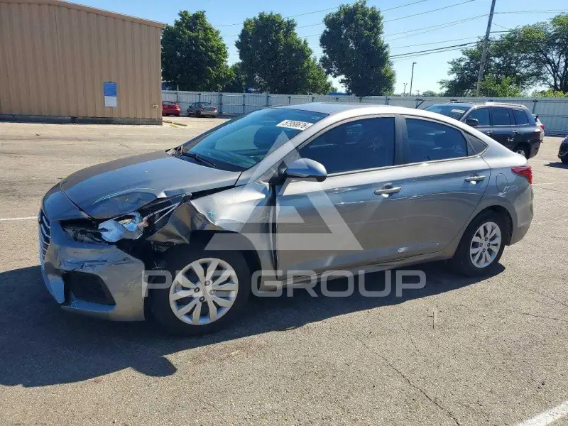 2022 Hyundai Accent photo