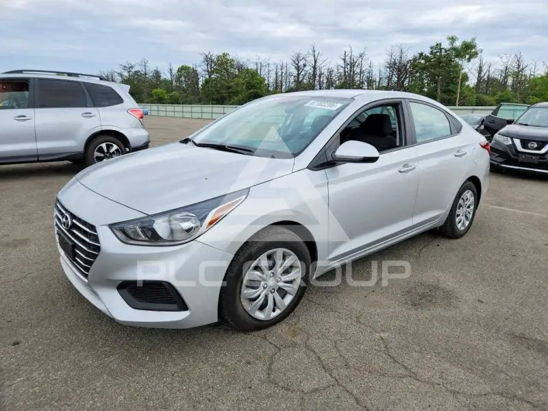 2022 Hyundai Accent photo