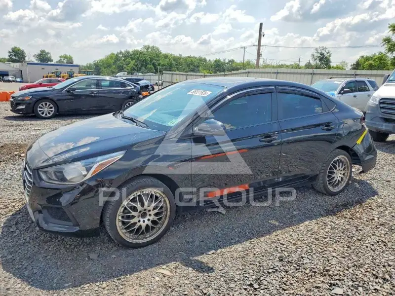 2022 Hyundai Accent photo