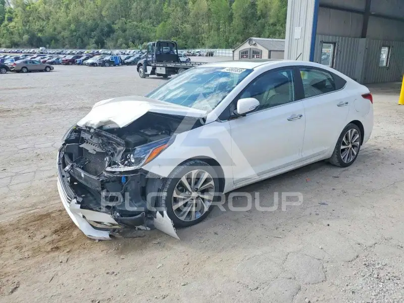 2022 Hyundai Accent photo