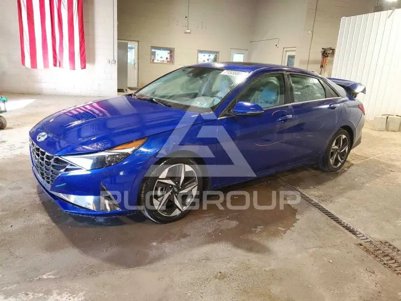 2022 Hyundai Elantra photo